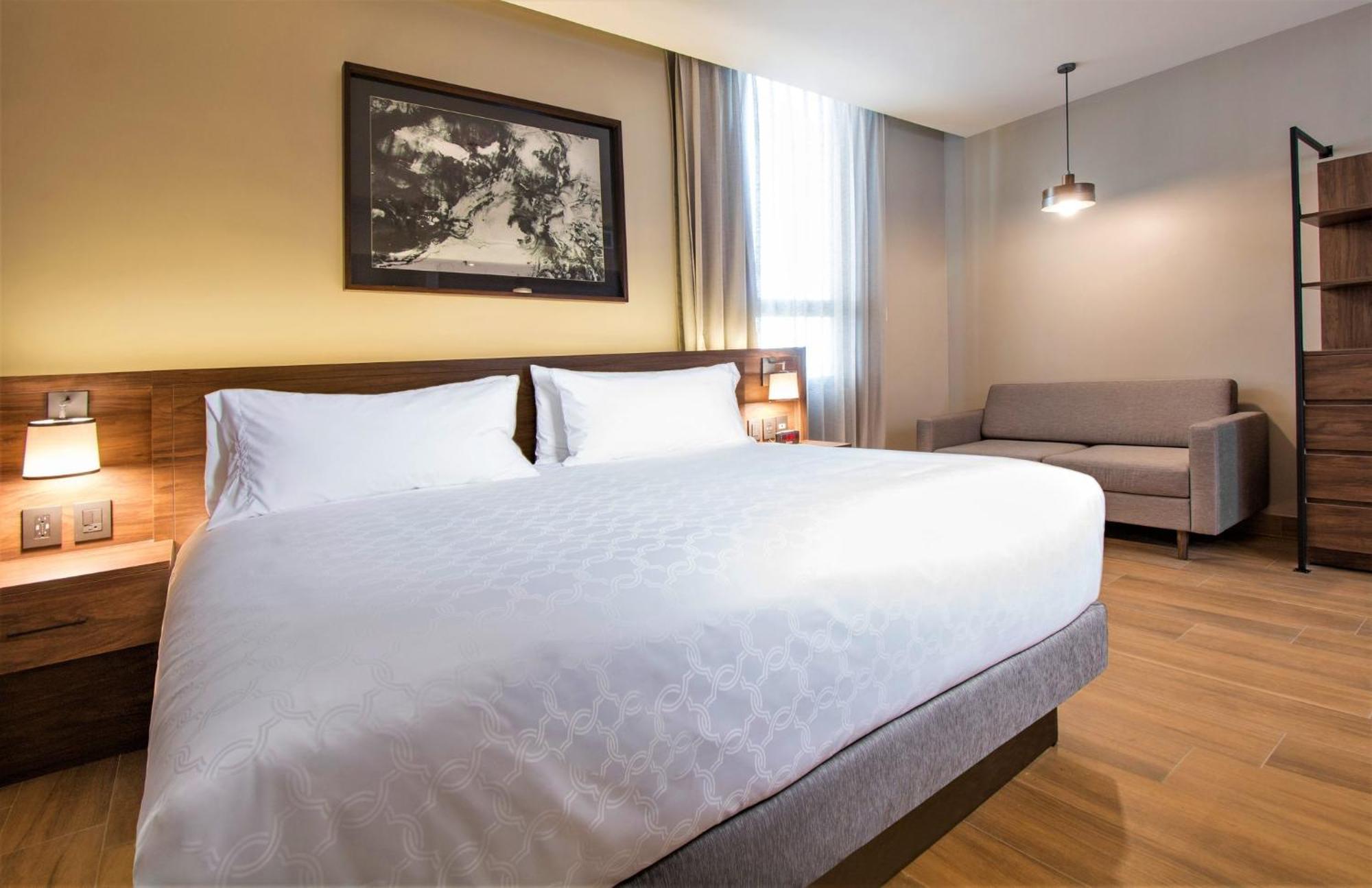 Staybridge Suites - Guadalajara Novena By Ihg エクステリア 写真