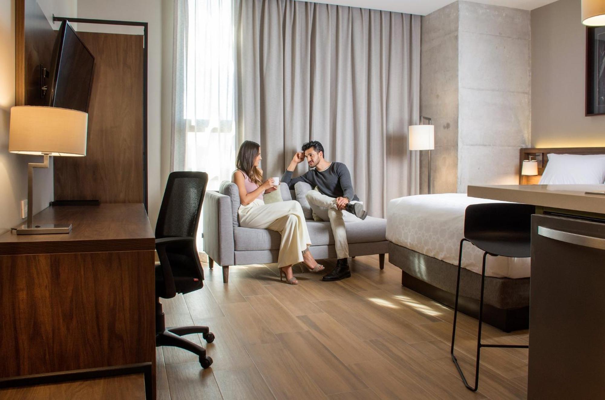 Staybridge Suites - Guadalajara Novena By Ihg エクステリア 写真