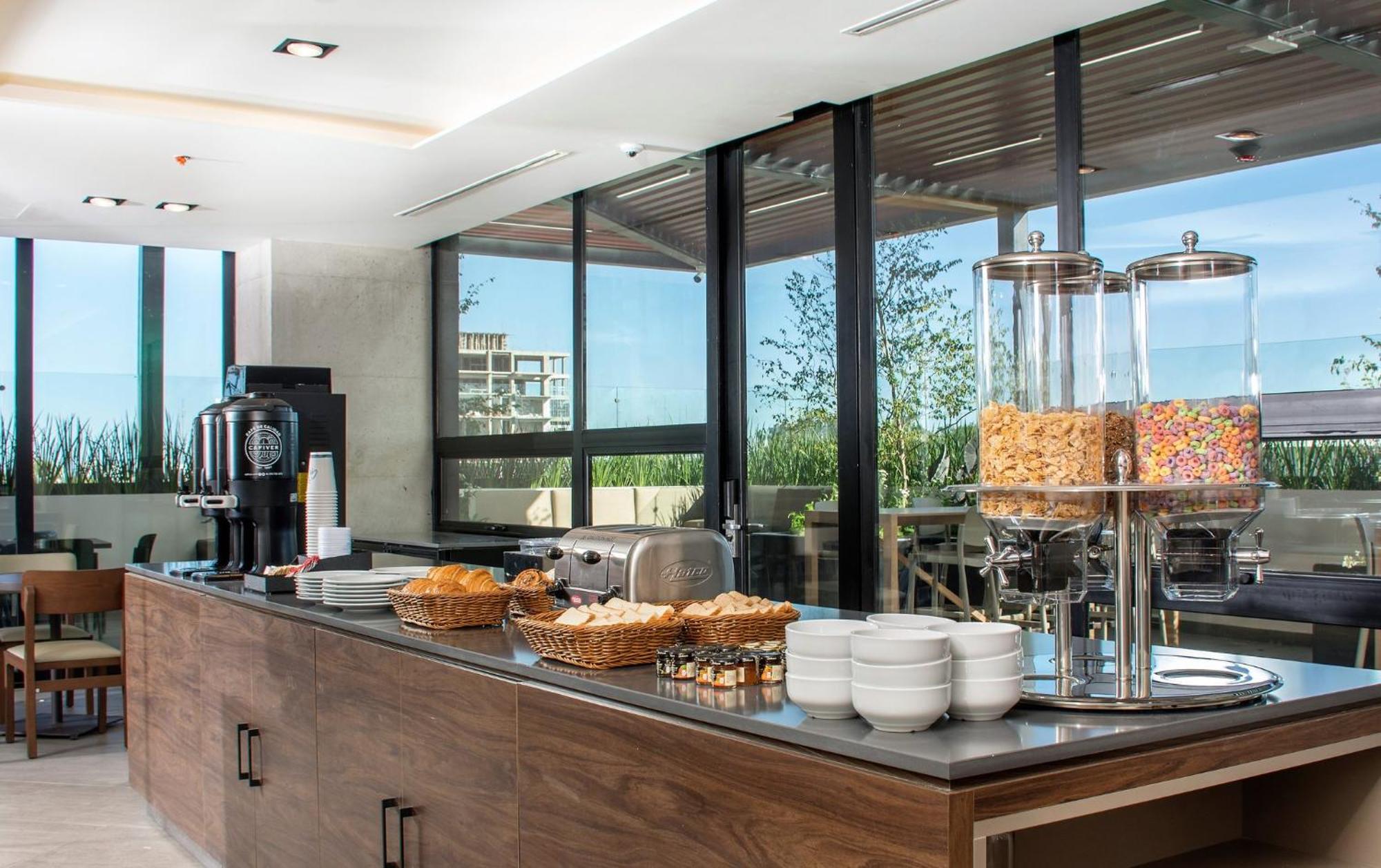 Staybridge Suites - Guadalajara Novena By Ihg エクステリア 写真