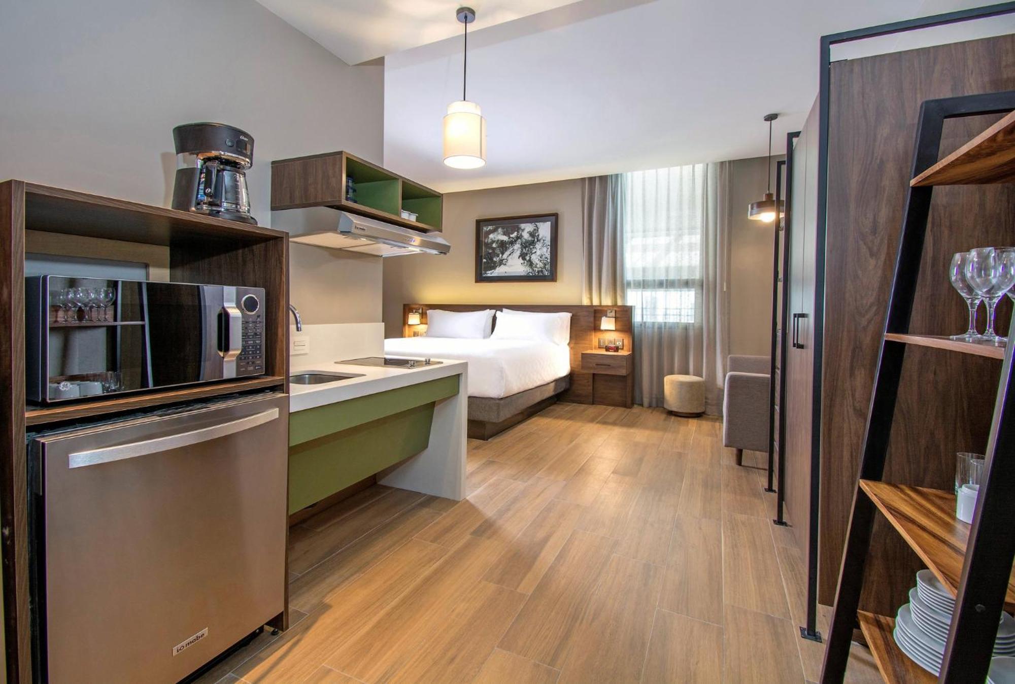 Staybridge Suites - Guadalajara Novena By Ihg エクステリア 写真