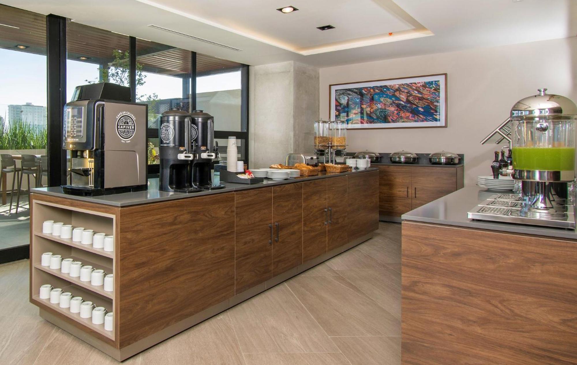 Staybridge Suites - Guadalajara Novena By Ihg エクステリア 写真